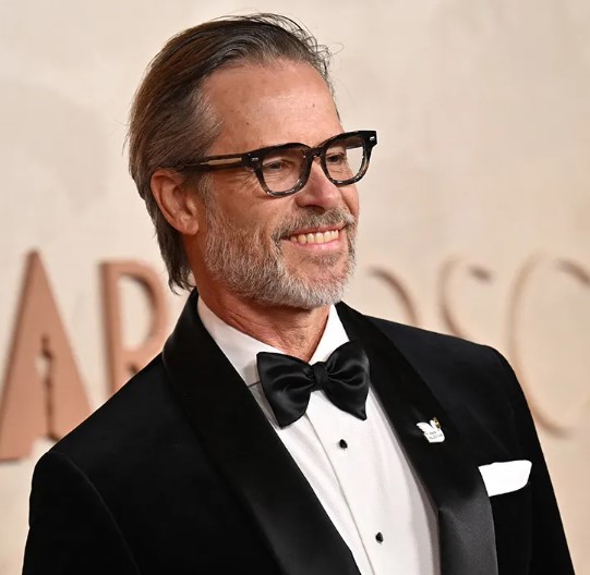 Why Cucking Doesn’t Work: The Case of Guy Pearce Why Cucking Doesn’t Work: The Case of Guy Pearce