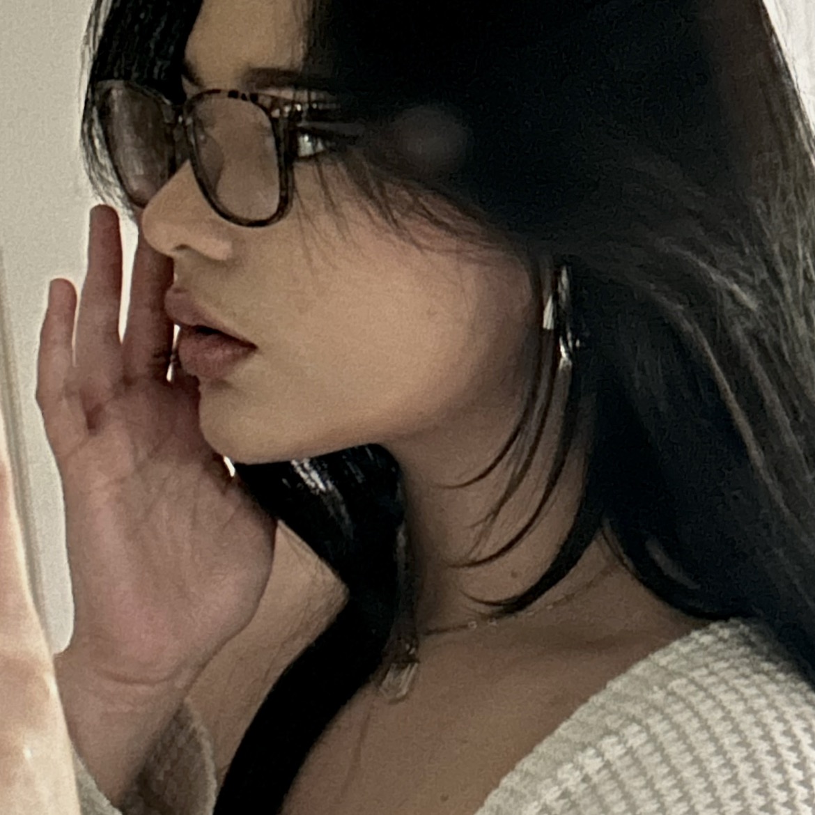 Substack profile picture for @veils