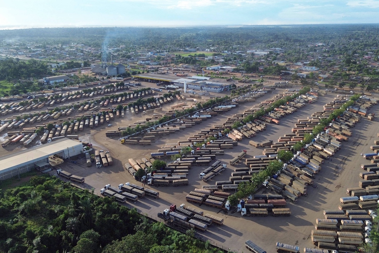Gargalo logístico em Porto Velho: escoamento da safra de soja gera fila de até 1.200 caminhões
