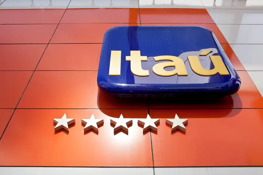Itaú Unibanco terá que devolver R$ 253 milhões a clientes após cobranças indevidas, diz Banco Central do Brasil