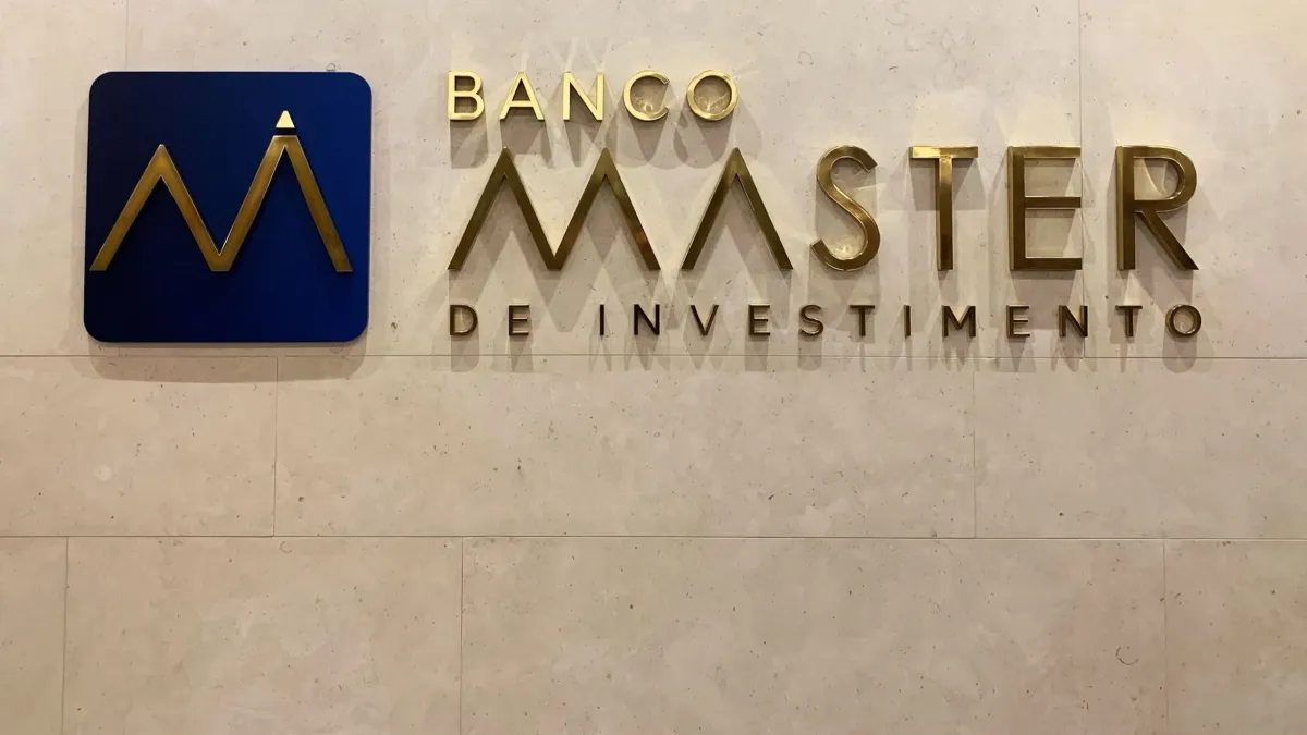 Justiça do Rio autoriza retenção de R$ 970 milhões em consignados para salvar investimentos do Rioprevidência no Banco Master
