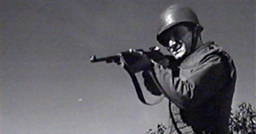 UFO video footage: Unknown object recorded during the filming of the war movie, "Sniper's Ridge"
