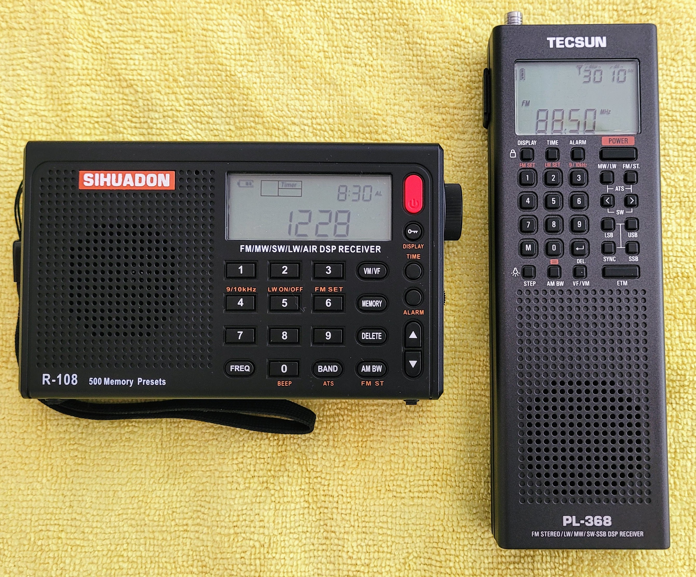 SIHUADON R108 beside the Tecsun PL368 radio
