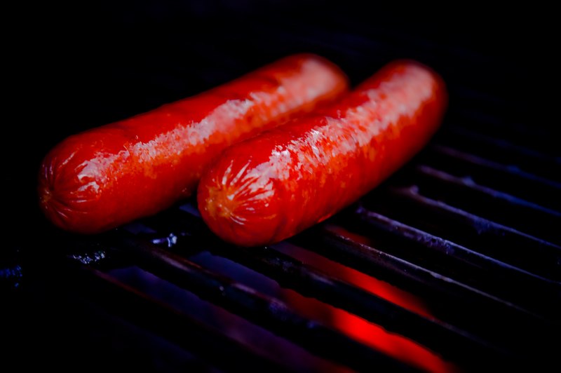 File:HotDogsOnGrill.jpg