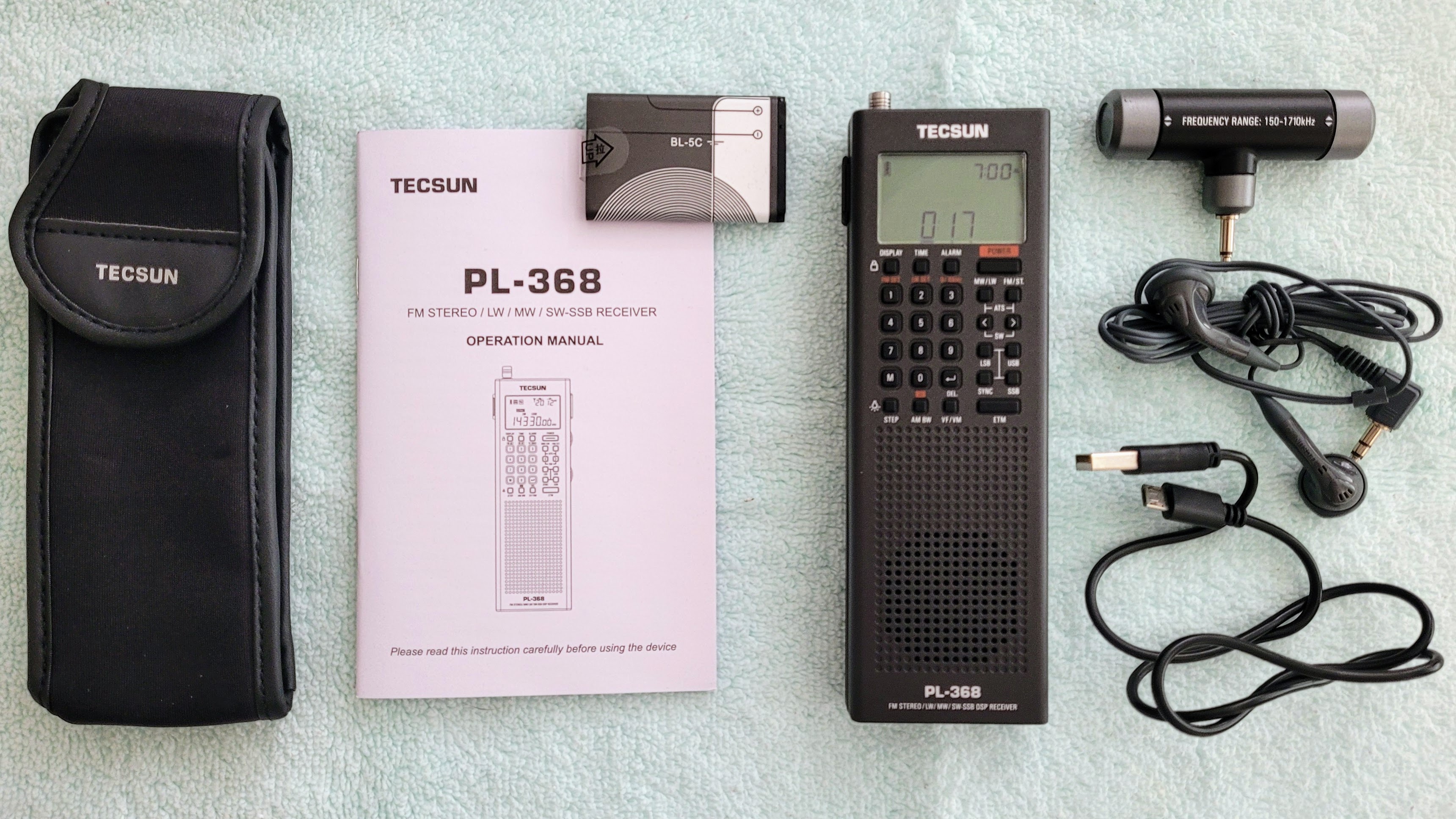 Box contents: Tecsun PL368 radio