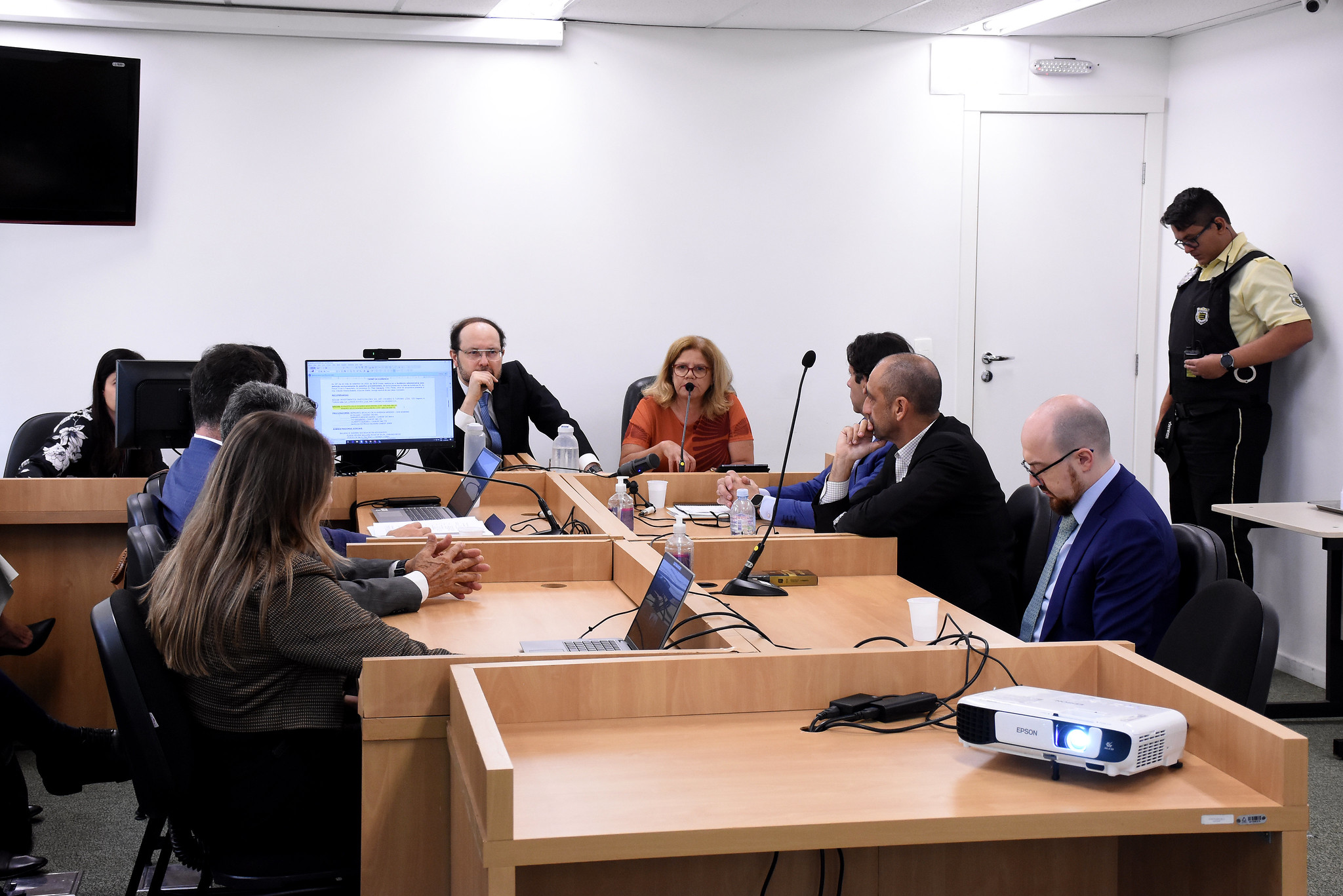 Audiência define etapas da maior ARJ do Brasil: Grupo 123 Milhas avança em processo com mais de 772 mil credores