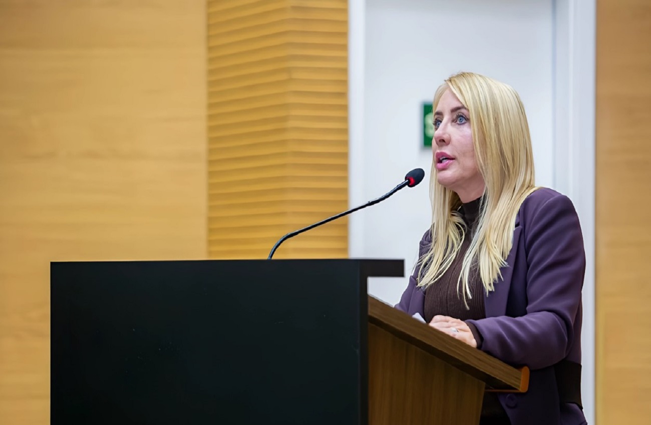 Ieda Chaves comemora sanção de Lei contra maus-tratos a animais domésticos em Rondônia