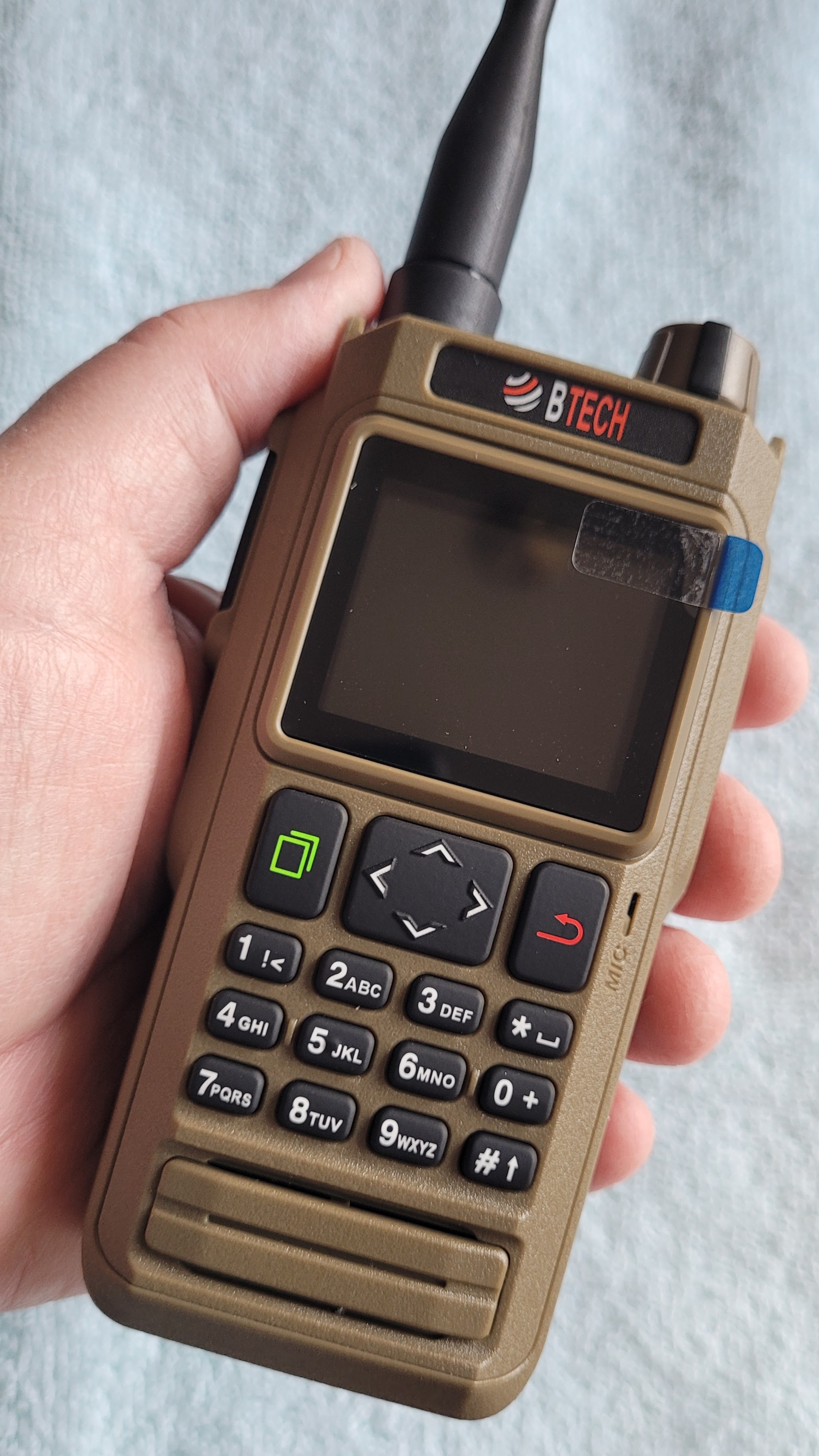 The UV-PRO fits nicely in my hand