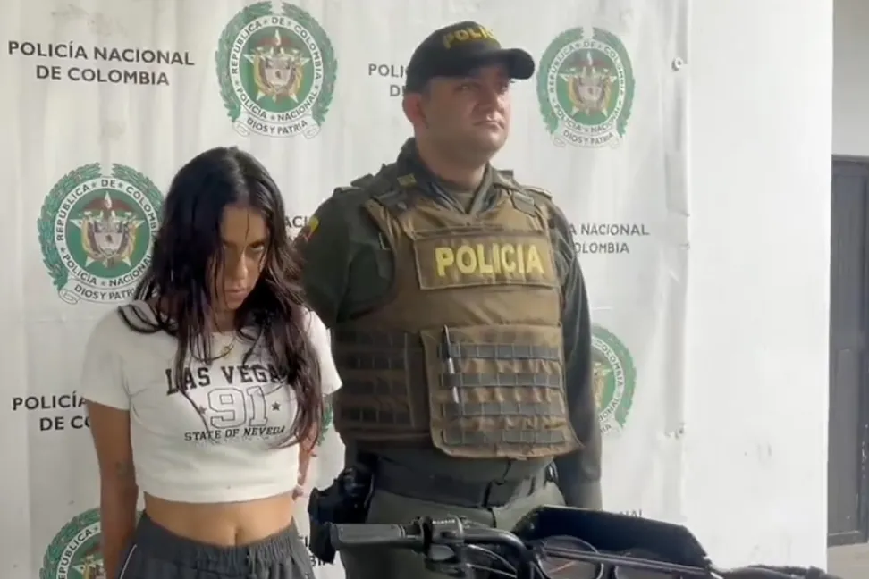 "La Muñeca" é presa na Colômbia; aos 23 anos, jovem liderava rede de assassinos profissionais