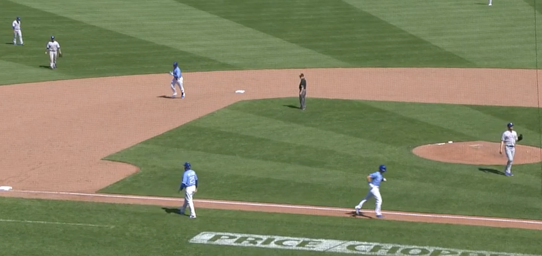 Royals drop series finale to Rangers