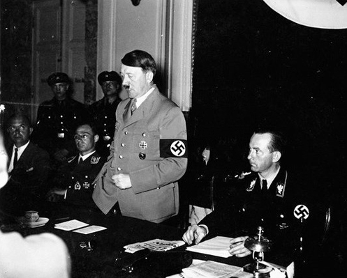 To Hitler 'The Hitler I Knew' - by Martin Cherrett