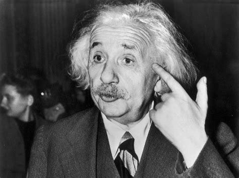 Einstein thinking about compound interest