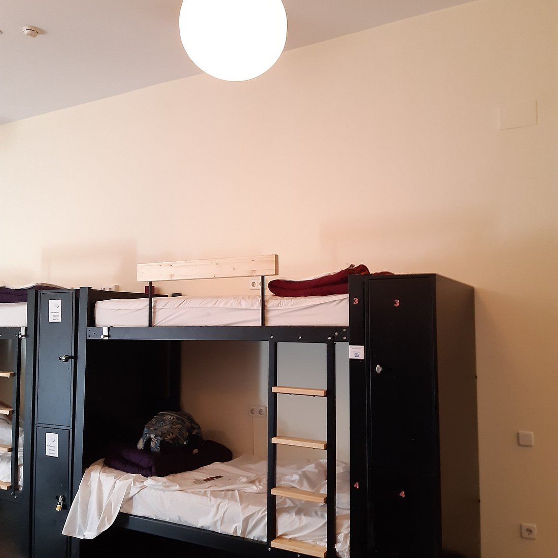 https://dynamic-media-cdn.tripadvisor.com/media/photo-o/1b/16/4d/13/360-hostel-barcelona.jpg?h=1100&s=1&w=1100