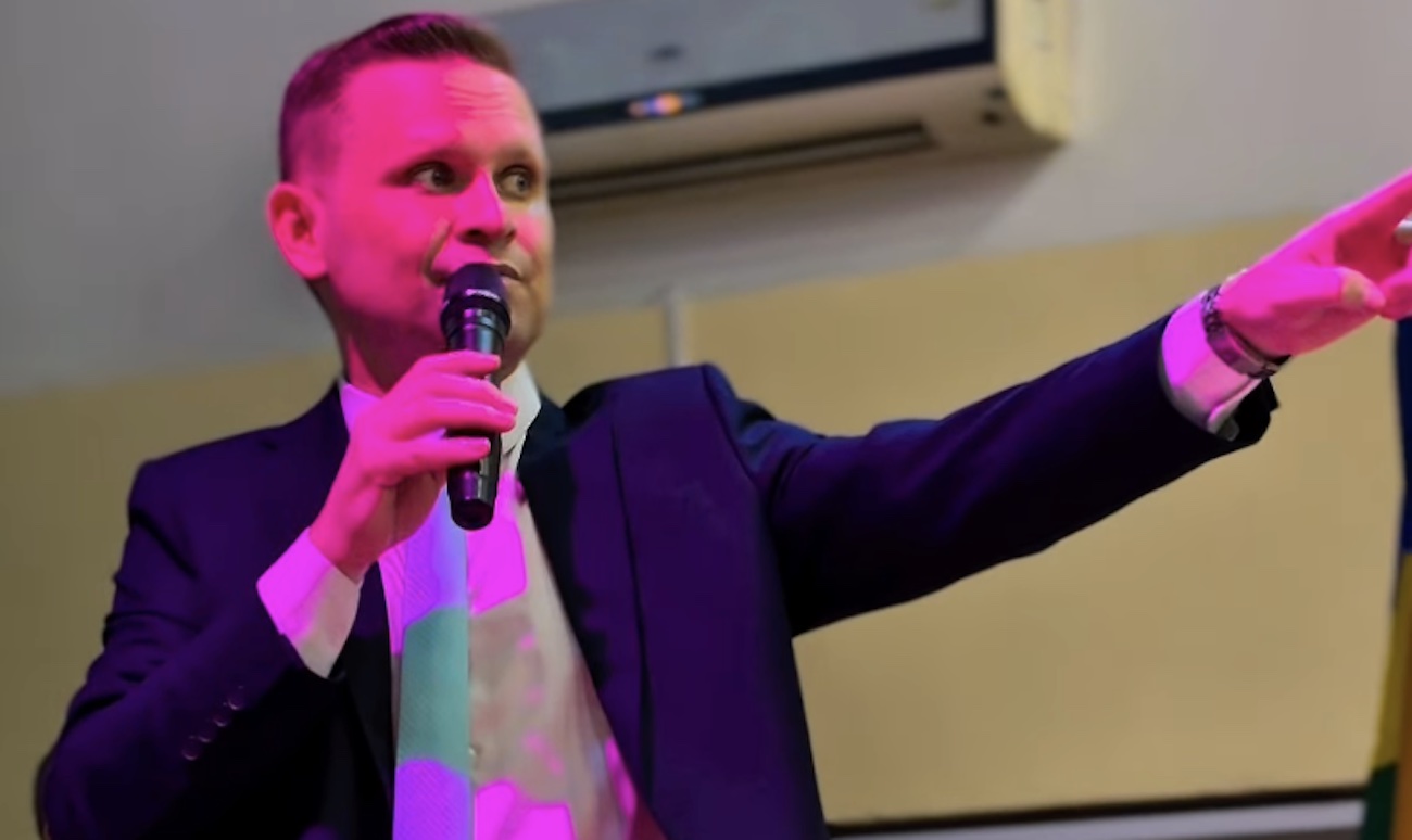 Vereador de Porto Velho é acusado de incitar moradores da Vila São João I e é responsabilizado por incêndios criminosos