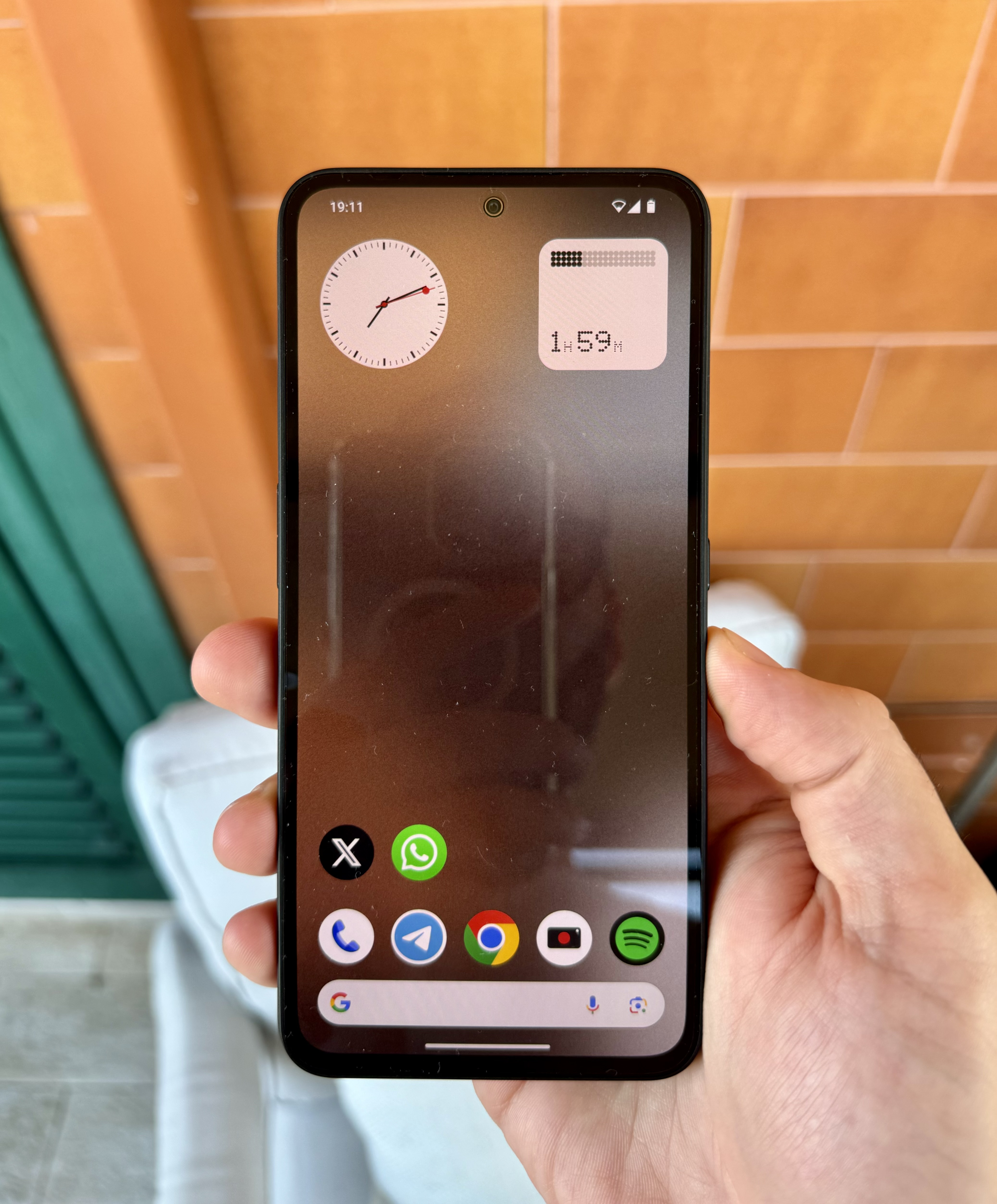 CMF Phone 1: prime ore positive