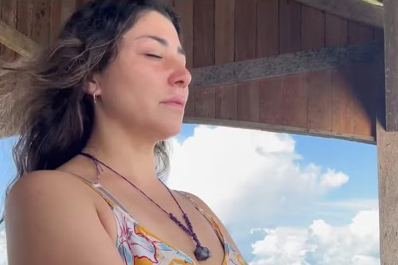 Turista chilena denuncia líder indígena por estupro em aldeia no Acre