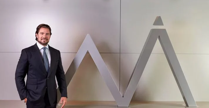 Tubarões da Faria Lima vs. decisões do STF: a batalha pelo Banco Master