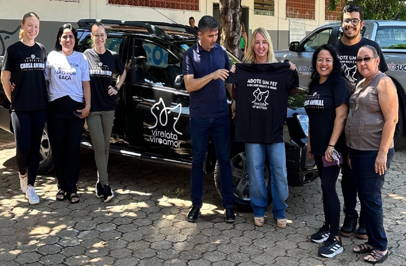 Ieda Chaves participa da entrega veículo a associação de proteção animal em Cacoal