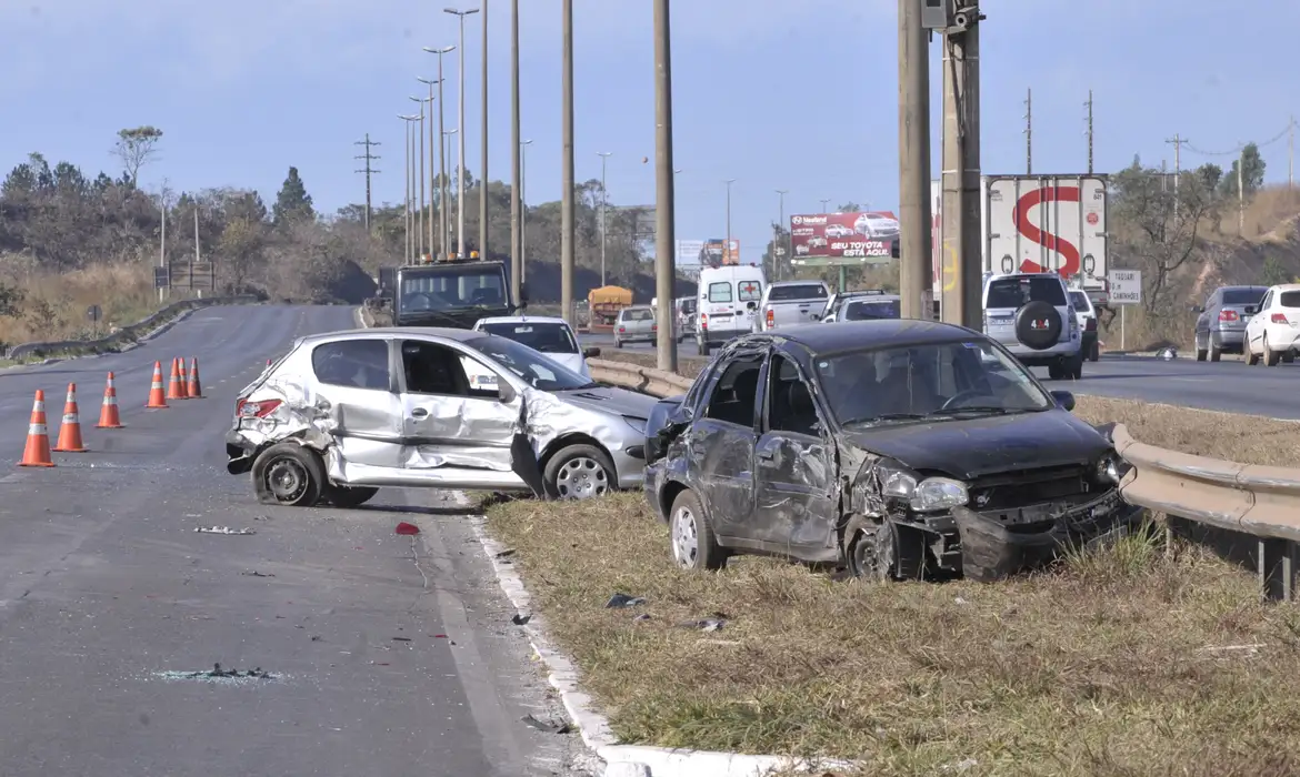 Brasil enfrenta crise de segurança no trânsito e abandono de vítimas