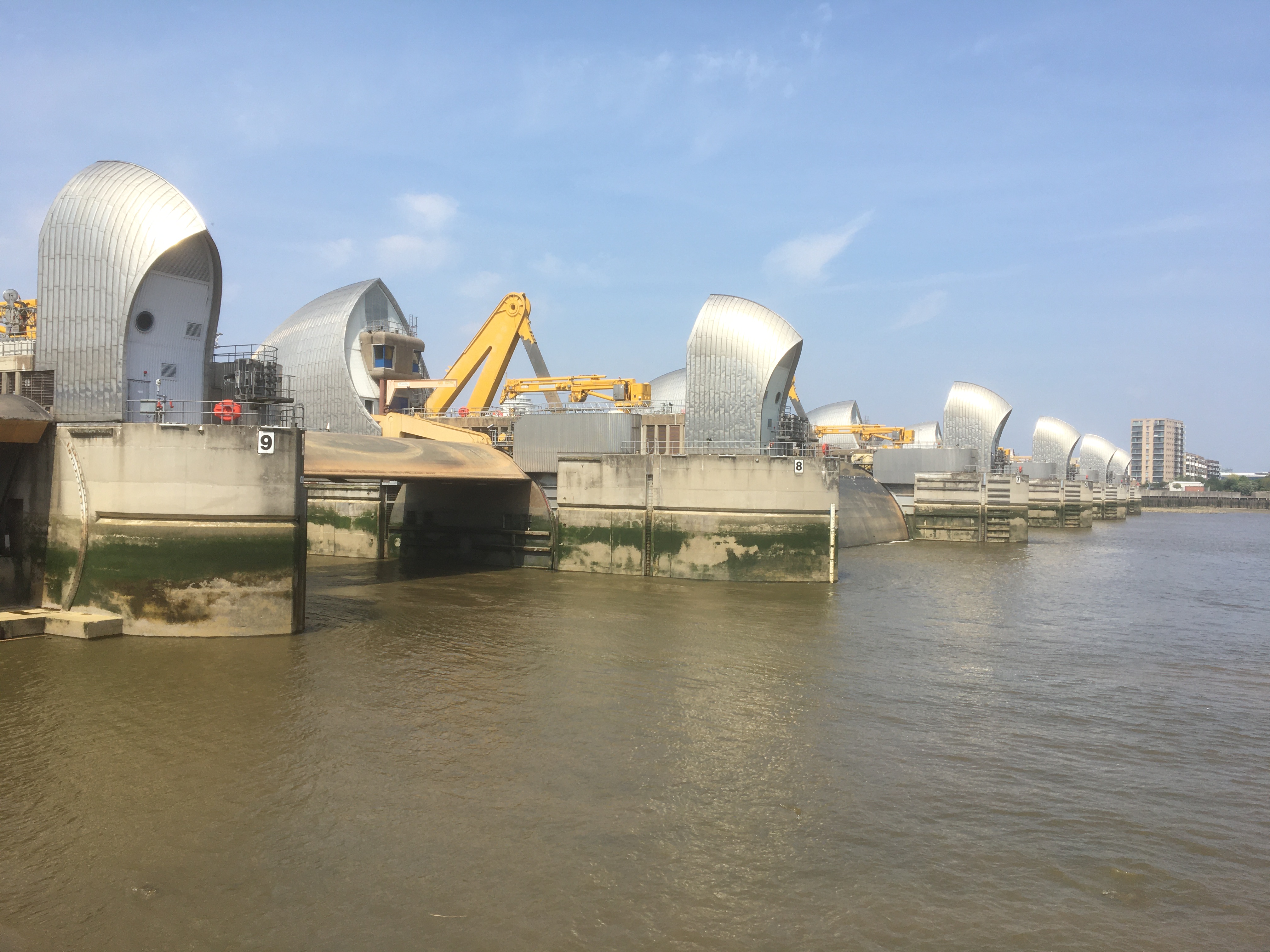 Thames Rising Sector Gate Tides of London: how the Thames ebbs and flows with urban life