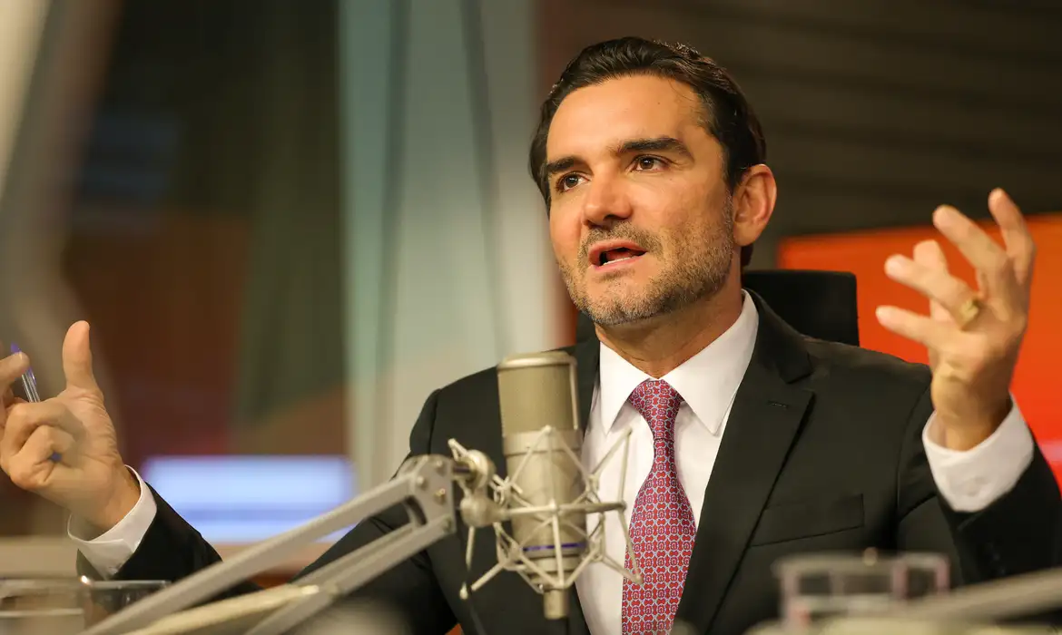 Celso Sabino anuncia saída do Ministério do Turismo após decisão do União Brasil de deixar base do governo Lula