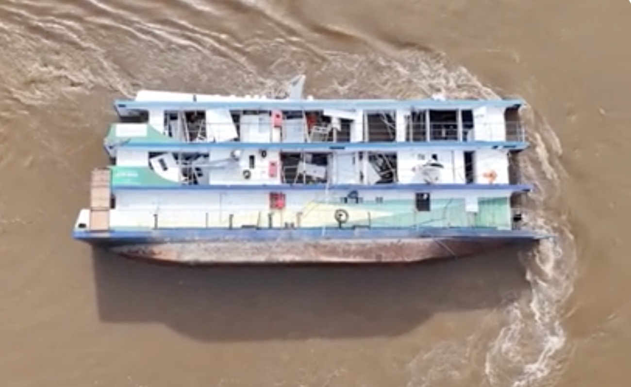 Confúcio lamenta naufrágio de barco hospital e cobra 'rigorosa investigação'