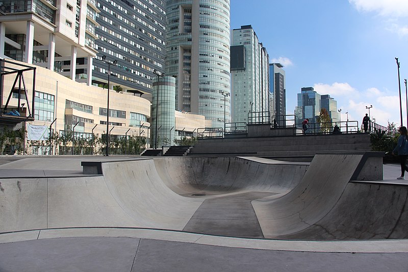 File:Zona De Skate Parque la Mexicana.jpg