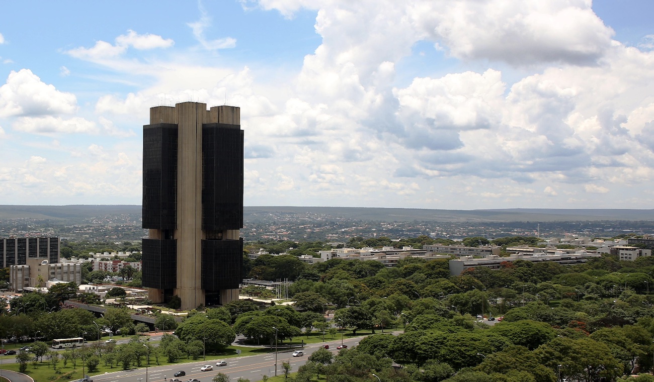 Banco Central divulga ata que elevou Selic a 15% e sinaliza pausa estratégica