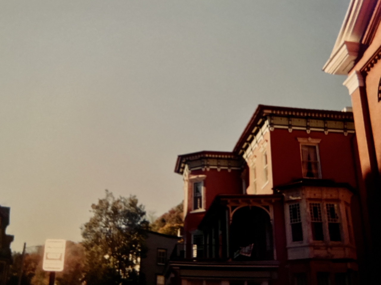 Substack banner for @fulfilling