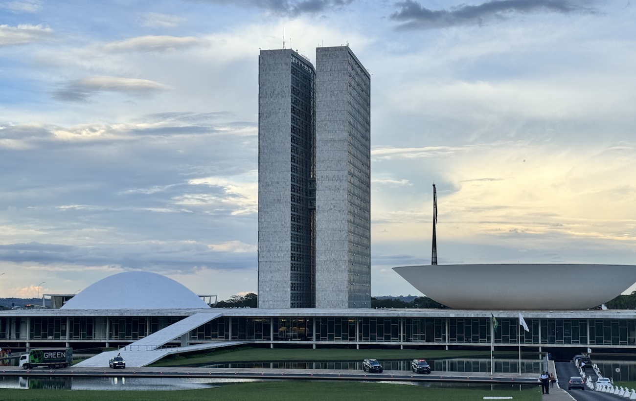 Orçamento Federal: emendas parlamentares crescem e arcabouço fiscal preocupa