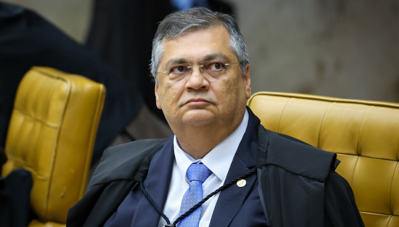 Crise das Emendas: Dino suspende R$ 4,2 bilhões e determina investigação da PF