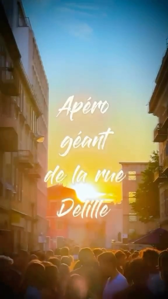 La rue Delille ressort les grandes tablées !