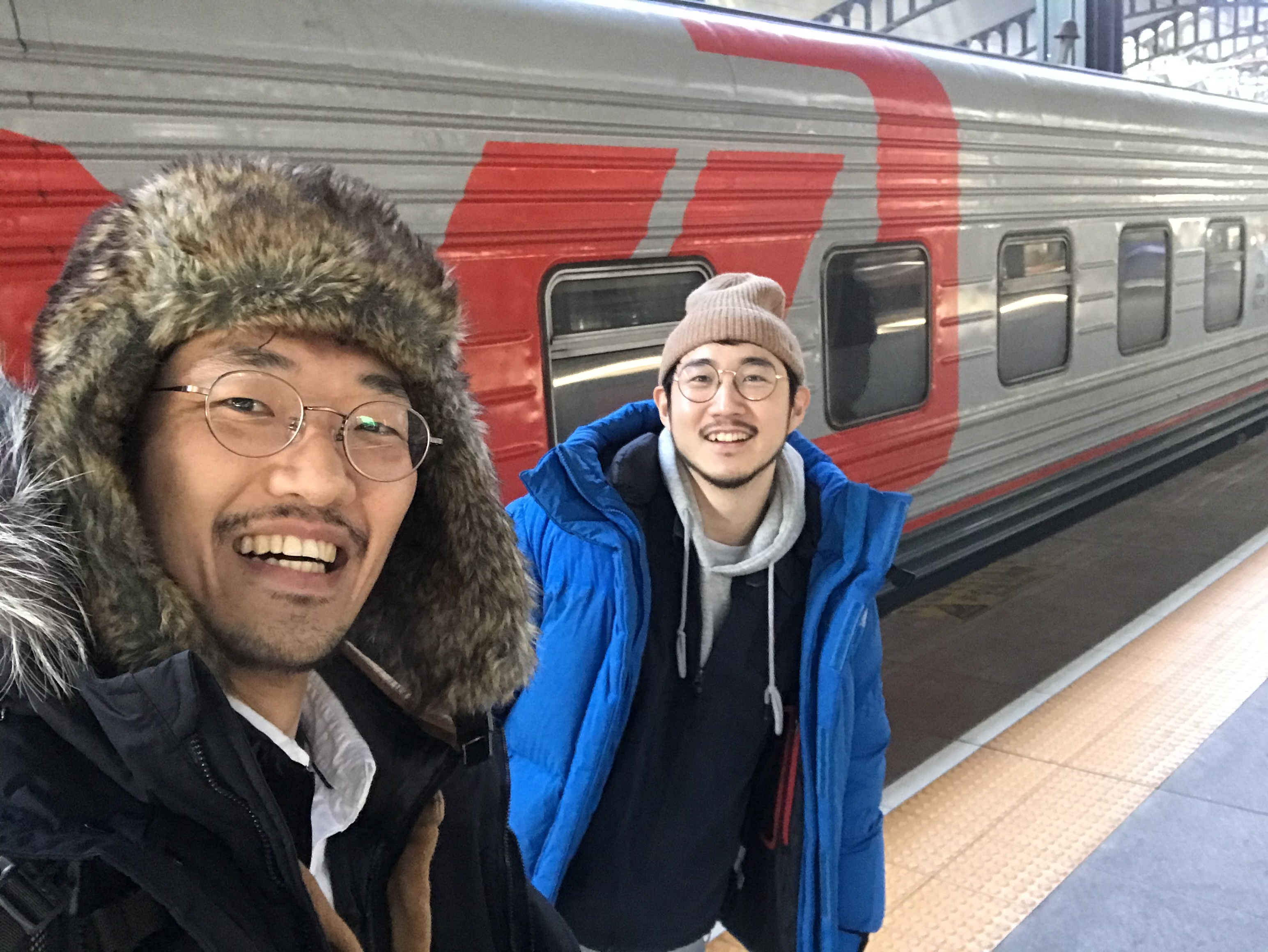 [The Trail] Ten Hours at the Border, and What a Single Can of Beer Taught Me (3/3)