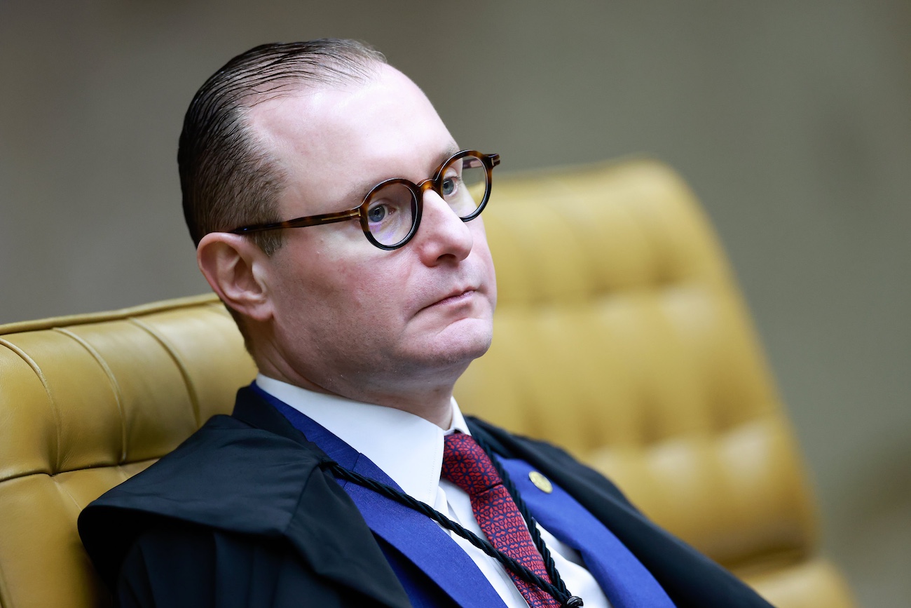 Ministro Zanin revoga afastamento de presidente do TJ-MS investigado por venda de sentenças