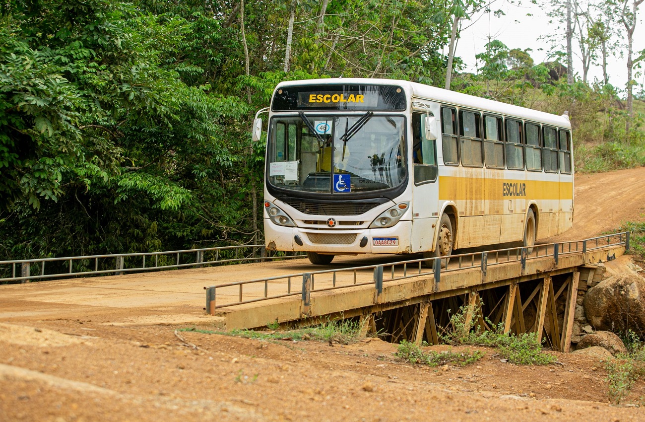 Ações de Ezequiel Neiva asseguram trafegabilidade e segurança em estradas vicinais de Machadinho do Oeste