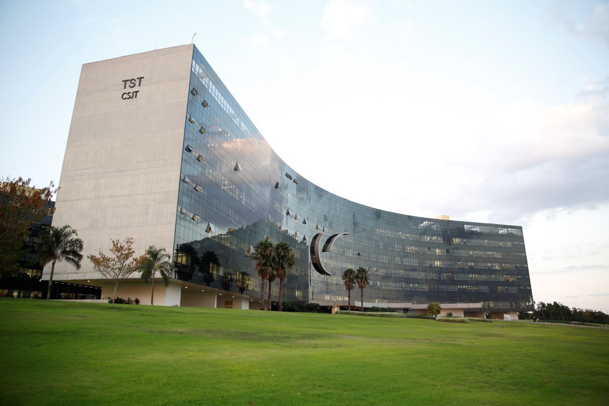 Transportadora de Guarulhos é condenada a indenizar filho de ajudante morto em acidente na Rodovia Anhanguera