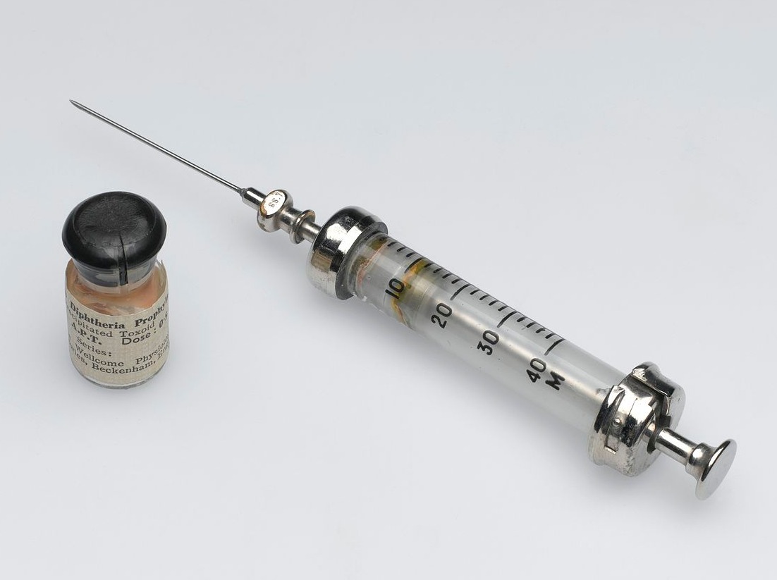Record-type hypodermic syringe