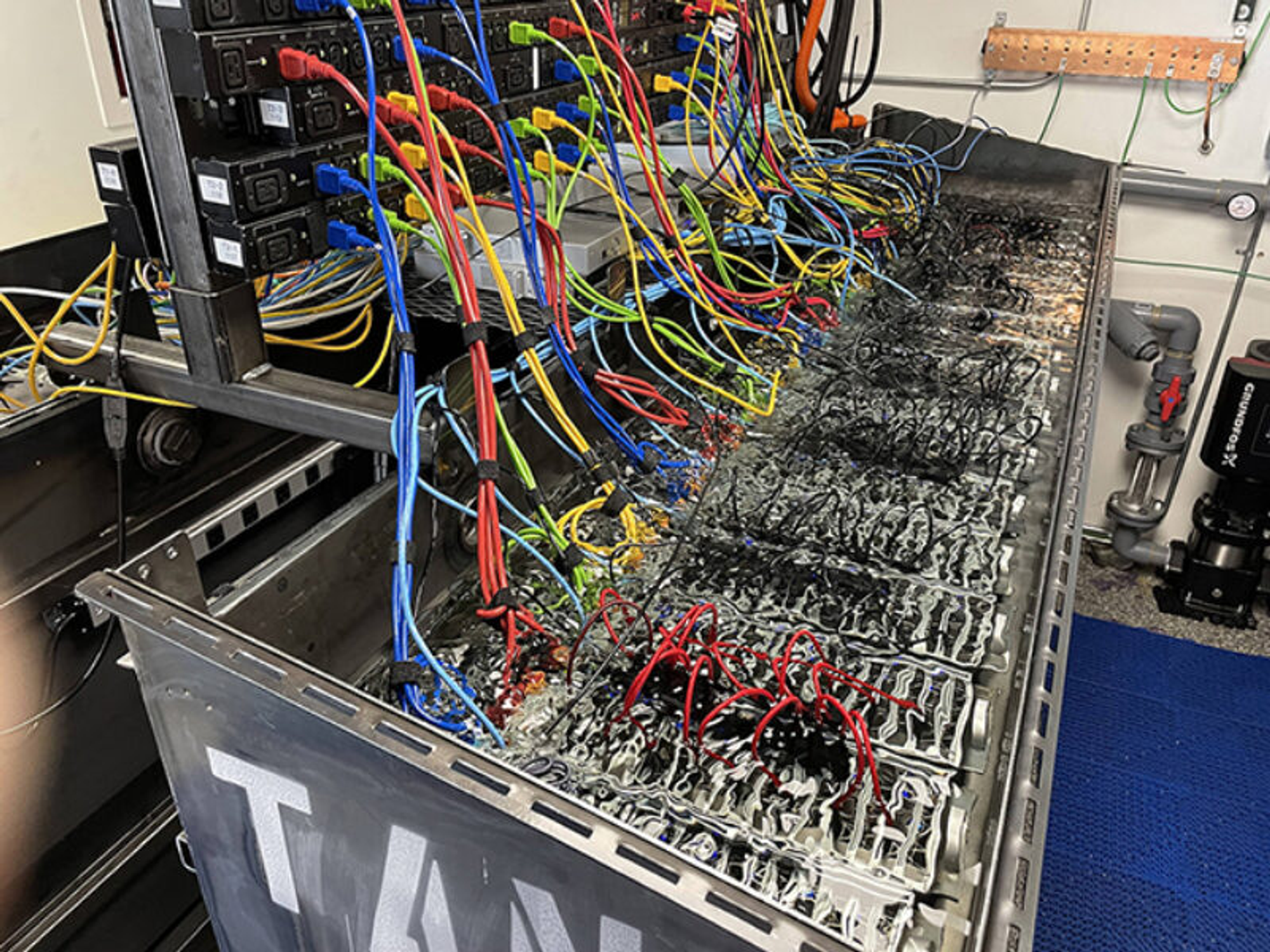 Exploring Liquid Cooling: The Future of Data Center Efficiency and ...