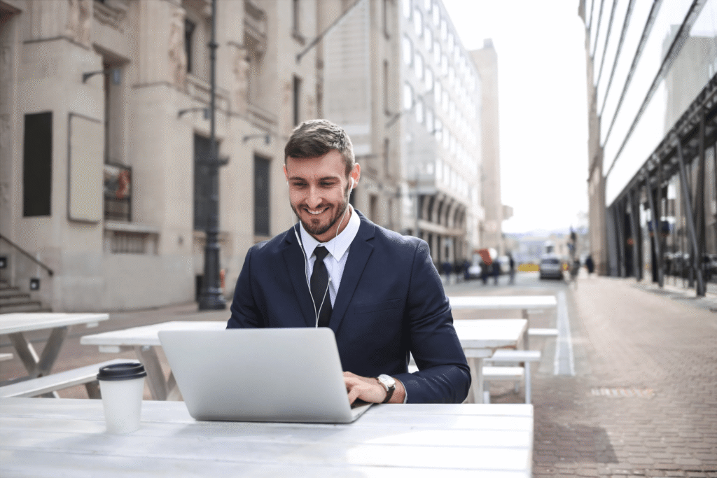 Esta imagem não tem texto alternativo. O nome do ficheiro é: Lideranca-pessoal-e-profissional-dos-freelancers.png