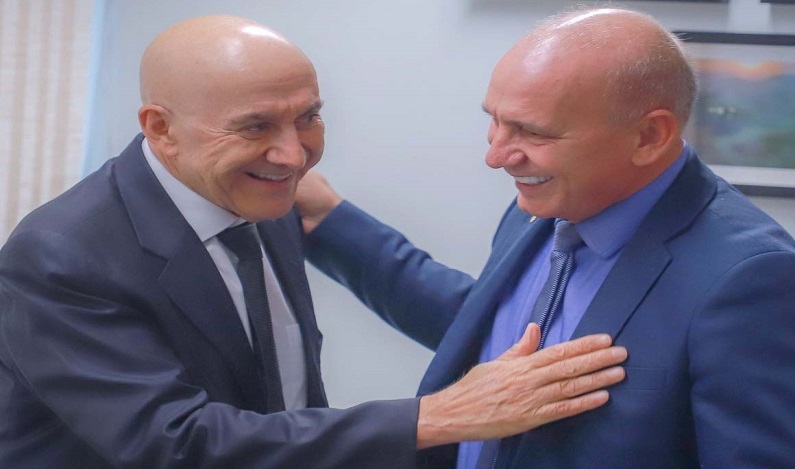 Ezequiel Neiva agradece ao senador Confúcio Moura pela revisão do decreto Floresta Tipo B