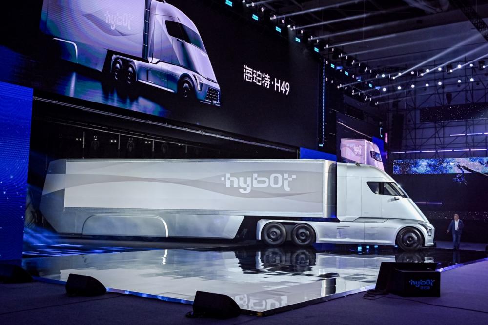Hybot Hybot unveils 1,000 km range FCEV truck - by Jian Wu