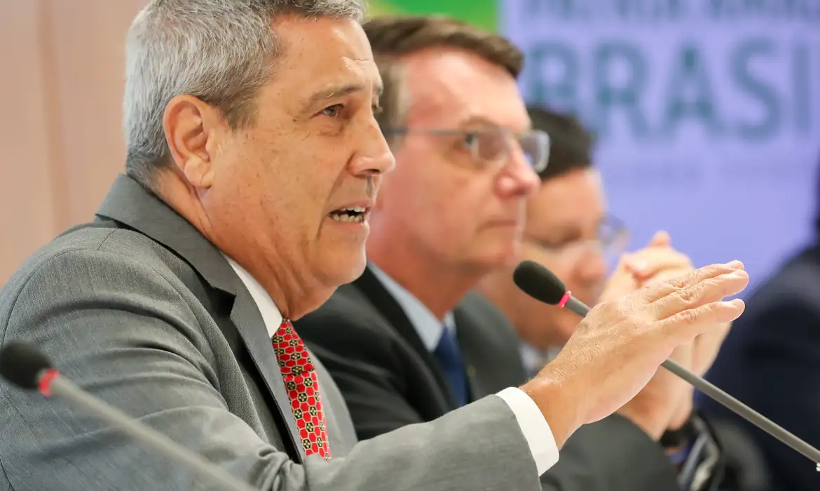 Veja quais são as provas que levaram à prisão de Braga Netto