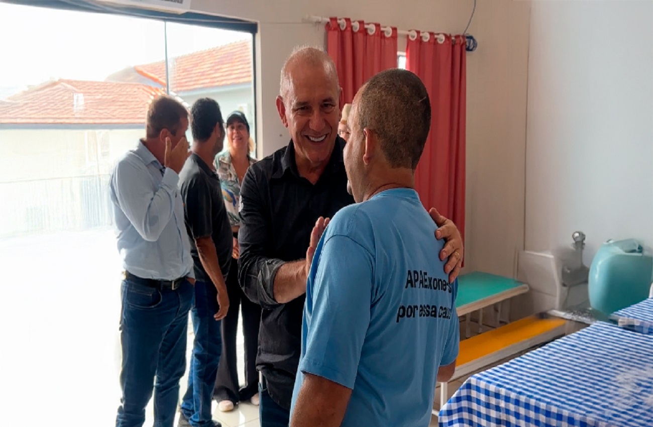 Apae de Cerejeiras recebe recurso para implantação de programa de Equoterapia