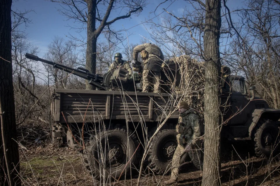 Ukraine Sees Risk of Russia Breaking Through Defenses by Summer