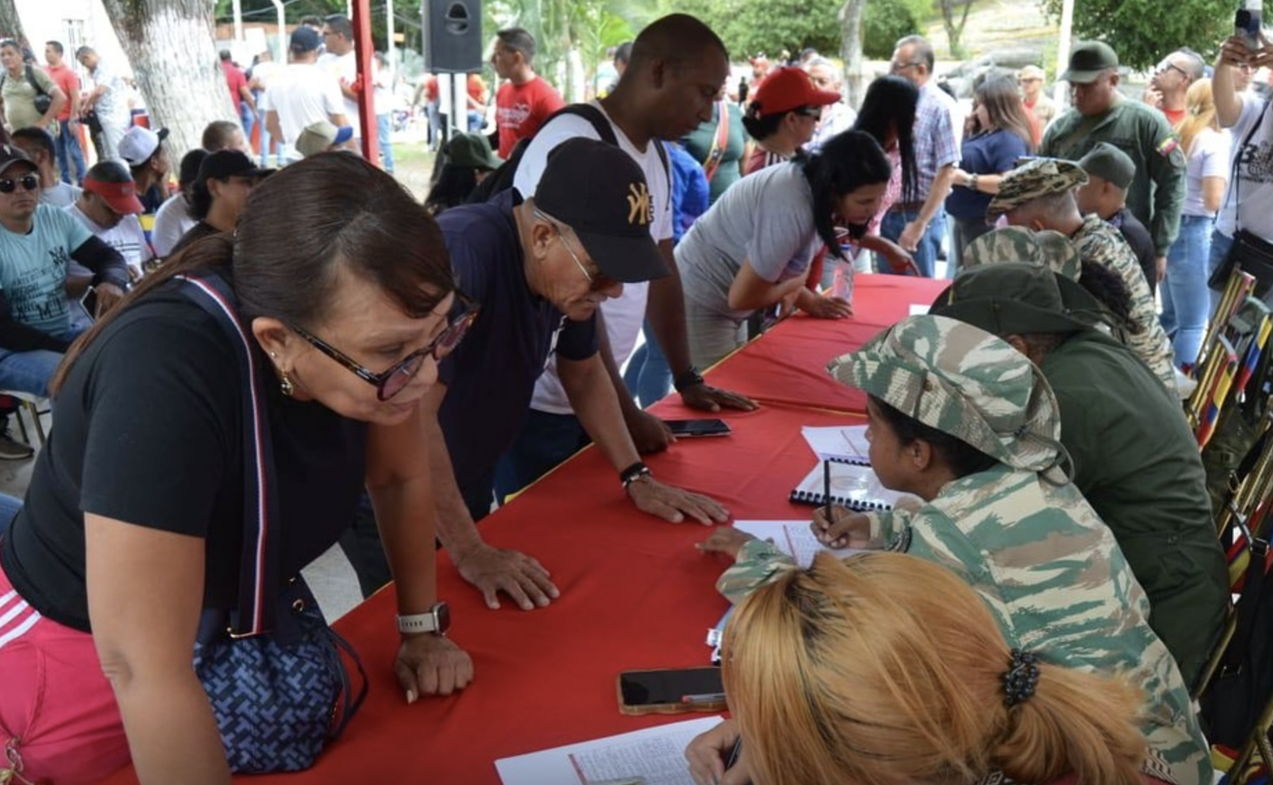 Venezuela promove alistamento em massa; Maduro agradece mobilização por ameaças dos EUA
