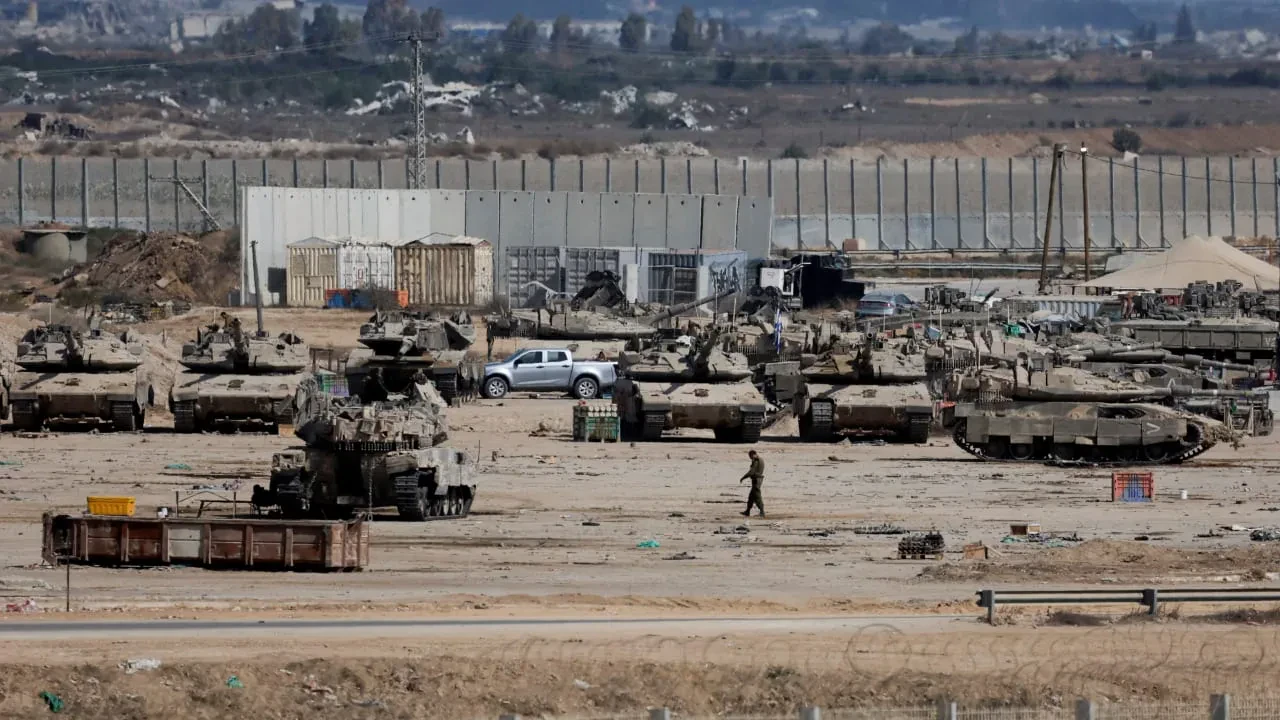 US military begins construction of 'huge base' outside Gaza to oversee Trump's colonization plan