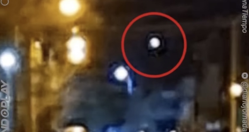 News article and UFO video: "IS IT A UFO? – VIDEO / Another unidentified object flew over Trelew"