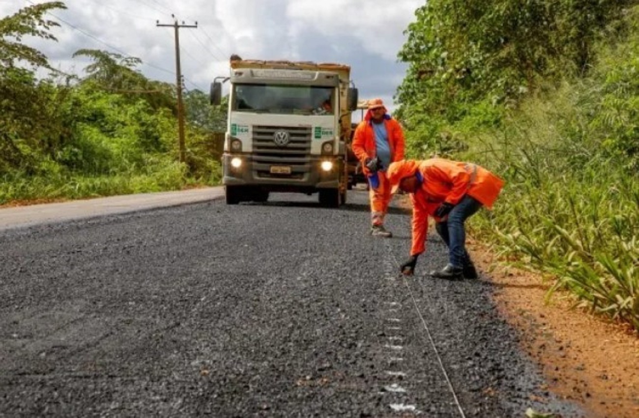 Alan Queiroz solicita realização de pavimentação em rua do município de Alvorada do Oeste