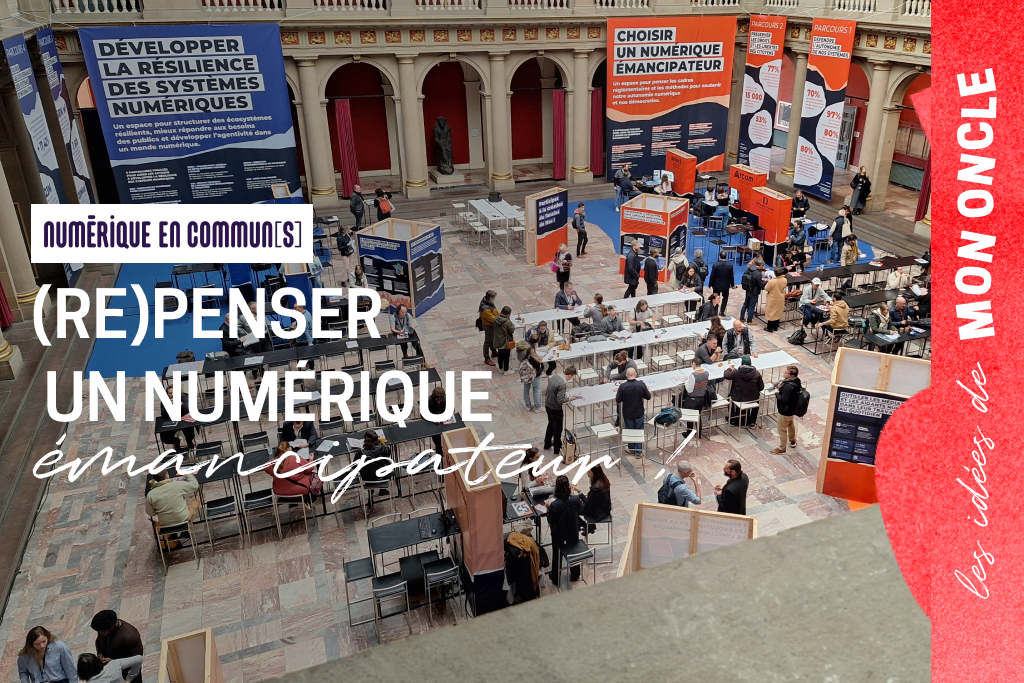 Vue d'ensemble de l'agora de Numérique en Commun[s] augmentée du titre de l'article