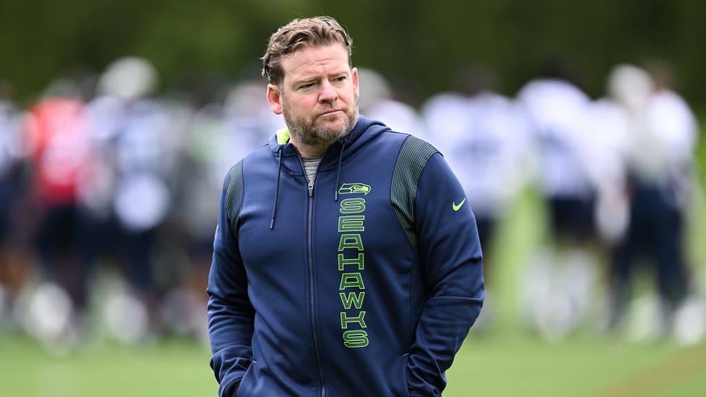 Seahawks GM John Schneider owned by his Packers protege